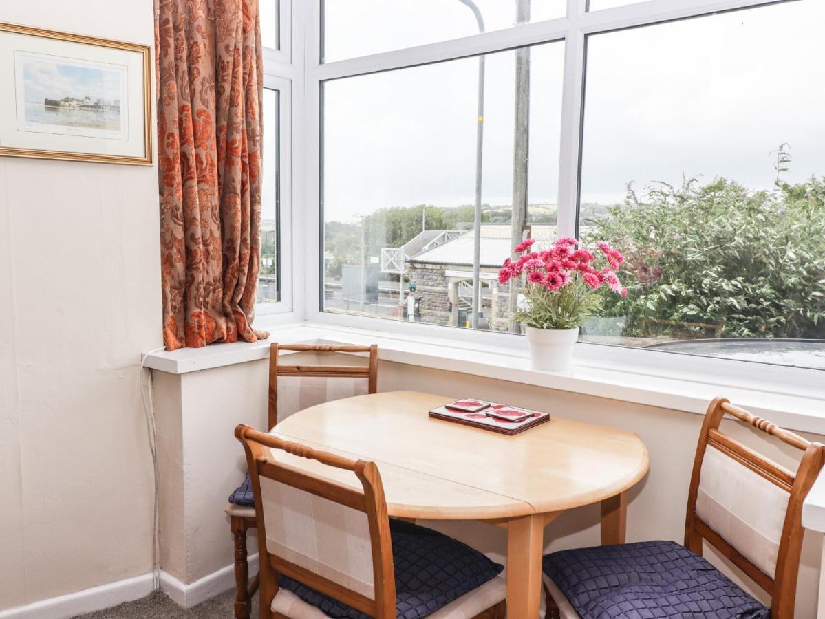 Gwylan Apartment Tenby Bagian luar foto