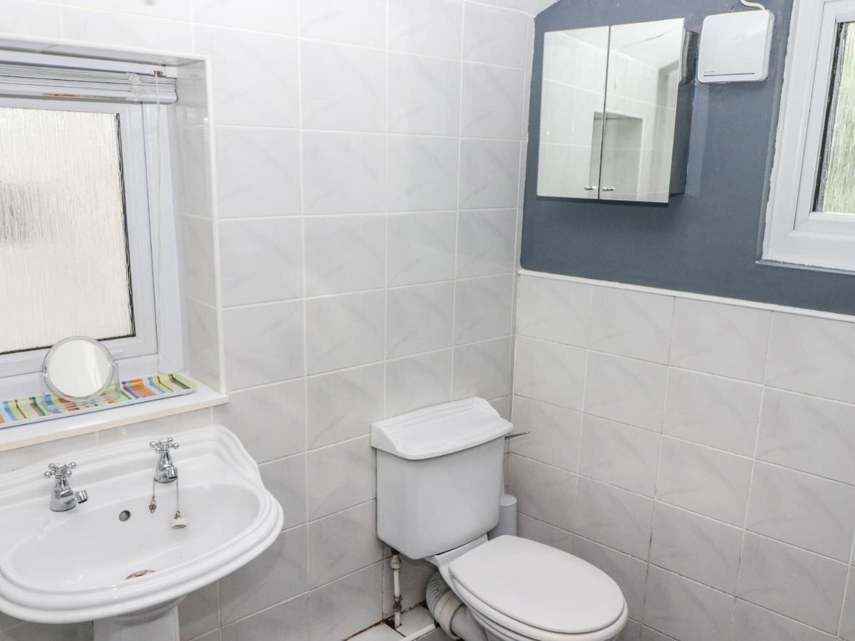 Gwylan Apartment Tenby Bagian luar foto